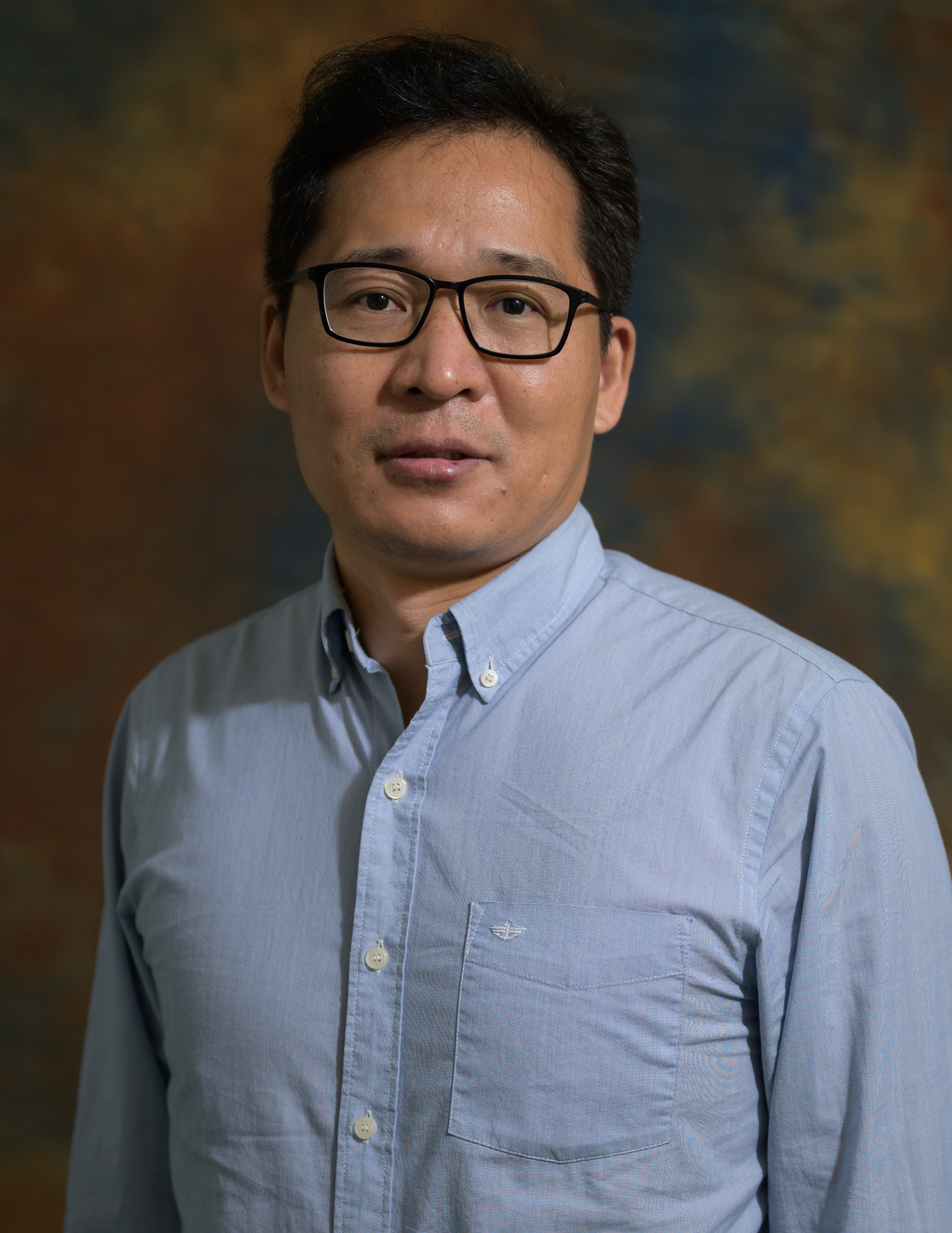 Chengliang Zhang, MLIS, PhD, MS