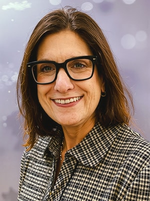 Rona Woldenberg headshot