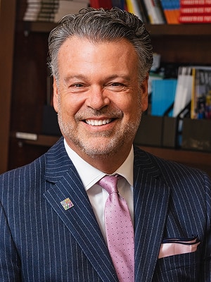 David Battinelli headshot